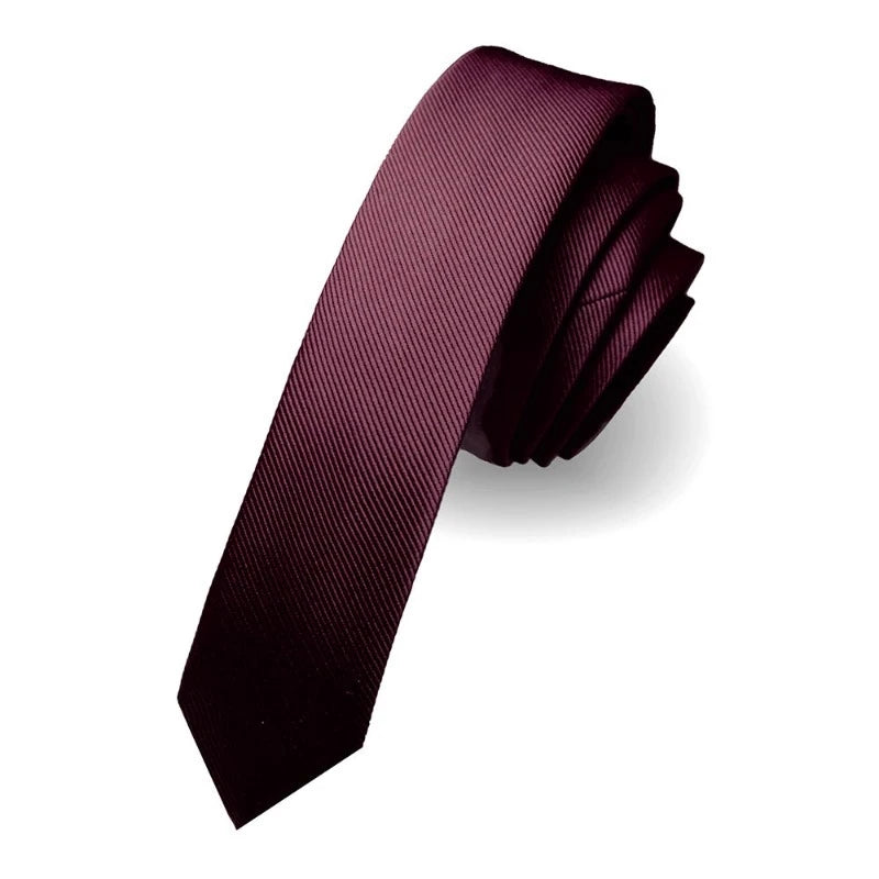 Gravata Slim para Casamento: Dicas Essenciais para Padrinhos e Noivos