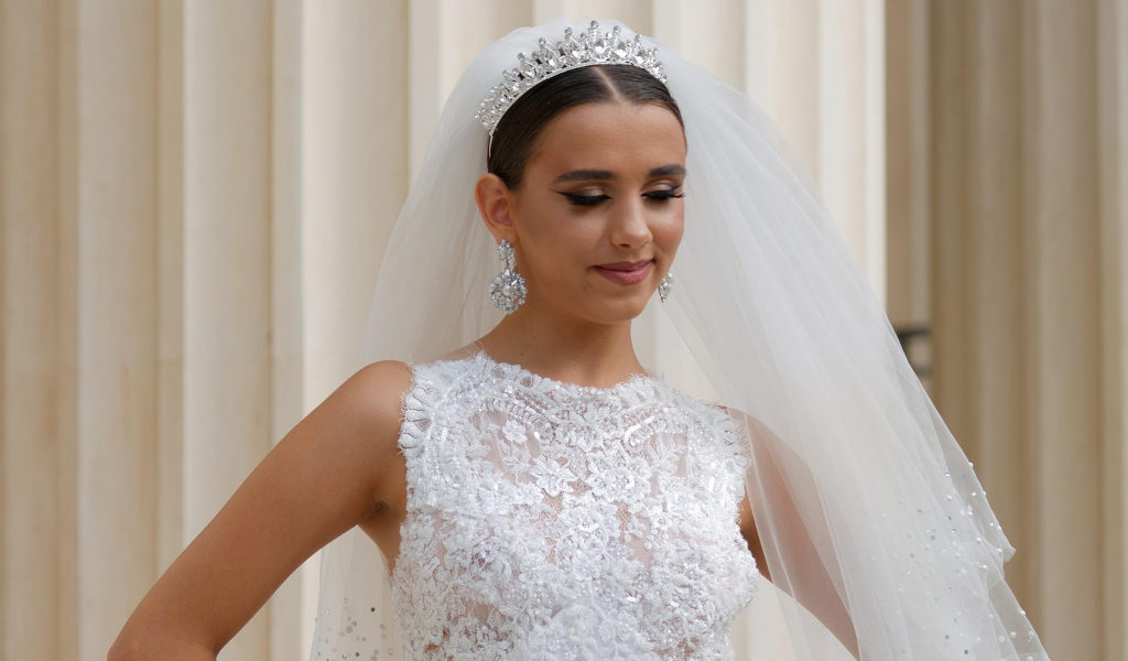 ideias de grinaldas para casamento de dia com flores naturais