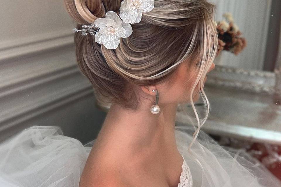 ideias de grinaldas para casamento de dia com flores naturais