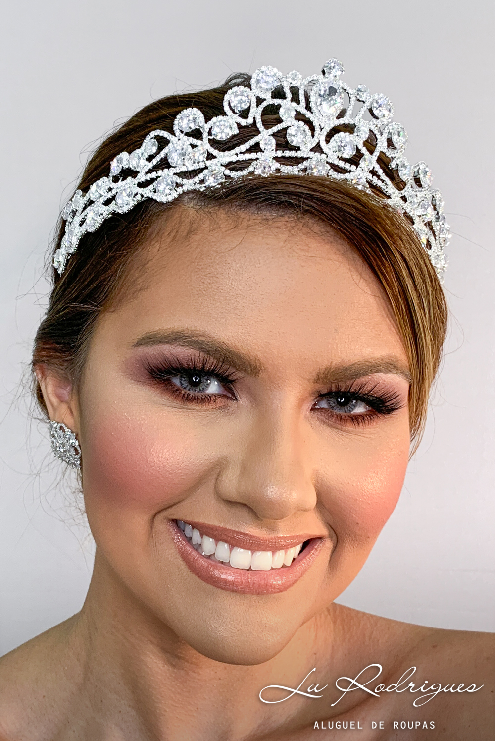 Grinalda Boho Constance: O Charme Rústico para Noivas Modernas