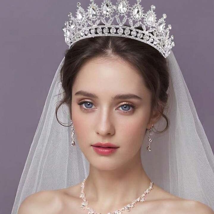 Grinalda de Noiva: Tendências e Modelos para um Casamento Inesquecível