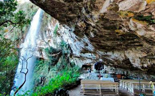 Casamento dos Sonhos: Como planejar seu evento na Gruta do Poço Certo