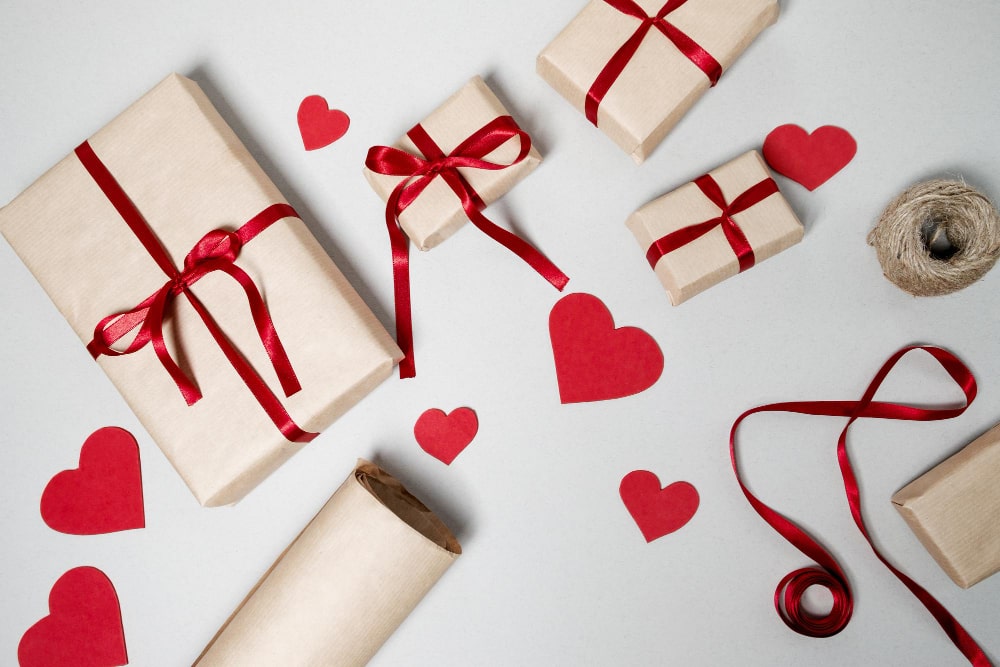 5 ideias de títulos:
1. Dia dos Namorados: Presentes Criativos que Surpreendem
2. Experiências Inesquecíveis para o Dia dos Namorados
3. DIY para o Dia dos Namorados: Presentes Feitos com Amor
4. Presentes Personalizados: A Chave para um Dia dos Namorados Perfeito
5. Guia Completo de Presentes por Estilo para o Dia dos Namorados