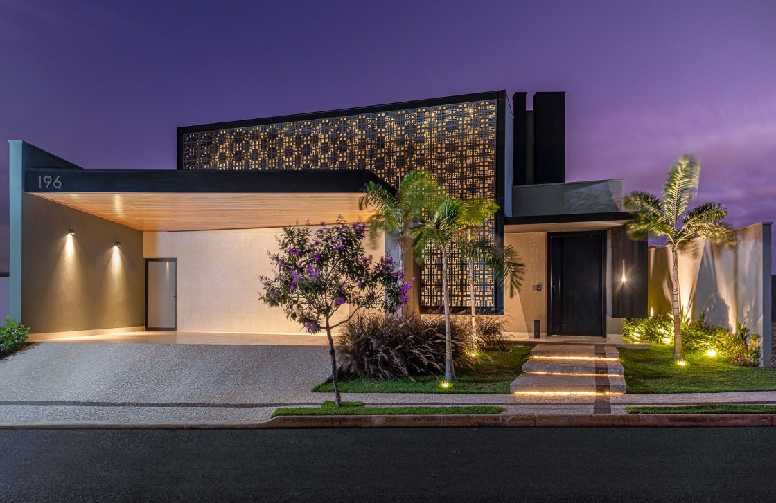 iluminação LED vs halógena para fachadas