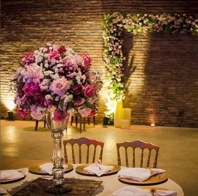 Moving Head vs. PAR LED: Qual o Melhor para o Efeito de Luz da Sua Festa?