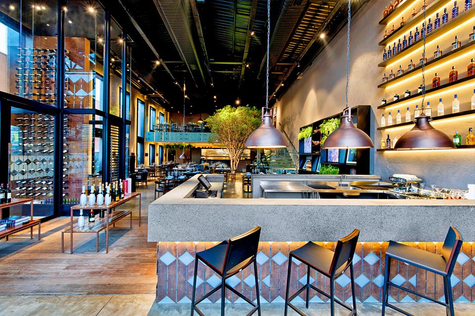 Spots LED: Potência e Direcionamento para Valorizar Pontos Específicos em seu Lounge