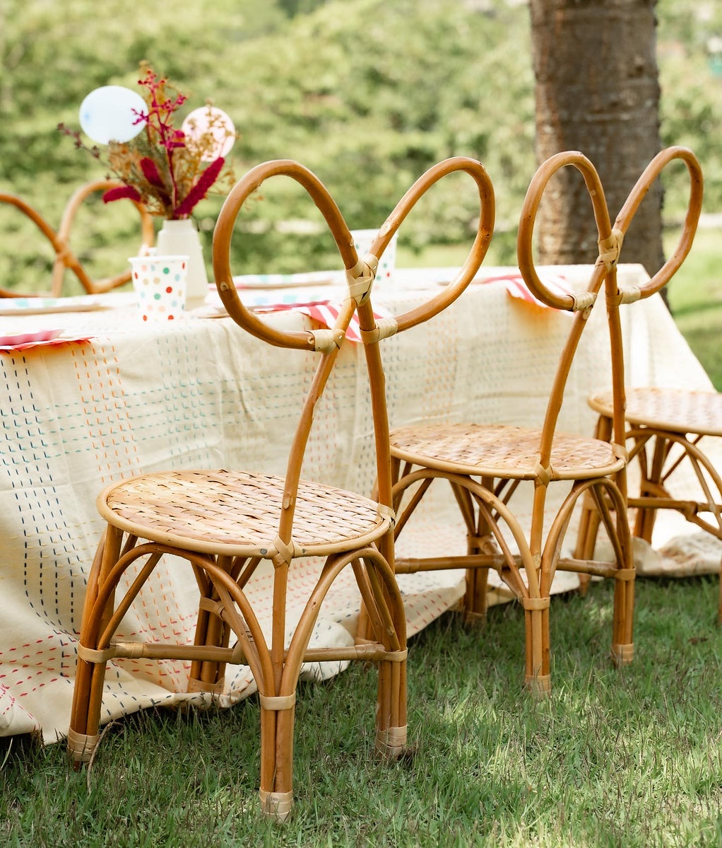 As Cores de Laços de Cadeira que Estão em Alta para Eventos