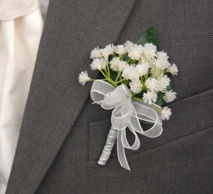 Lapela DIY: Como Fazer Sua Própria Boutonnière Personalizada