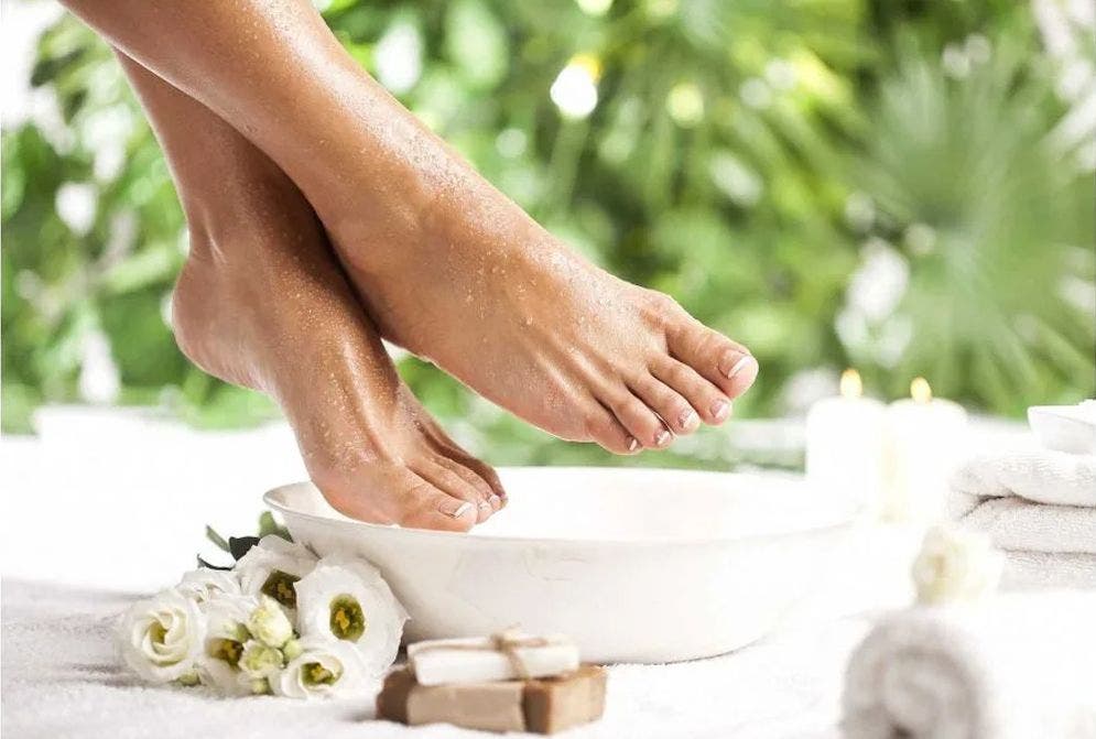 ideias criativas para lavar os pés em casa