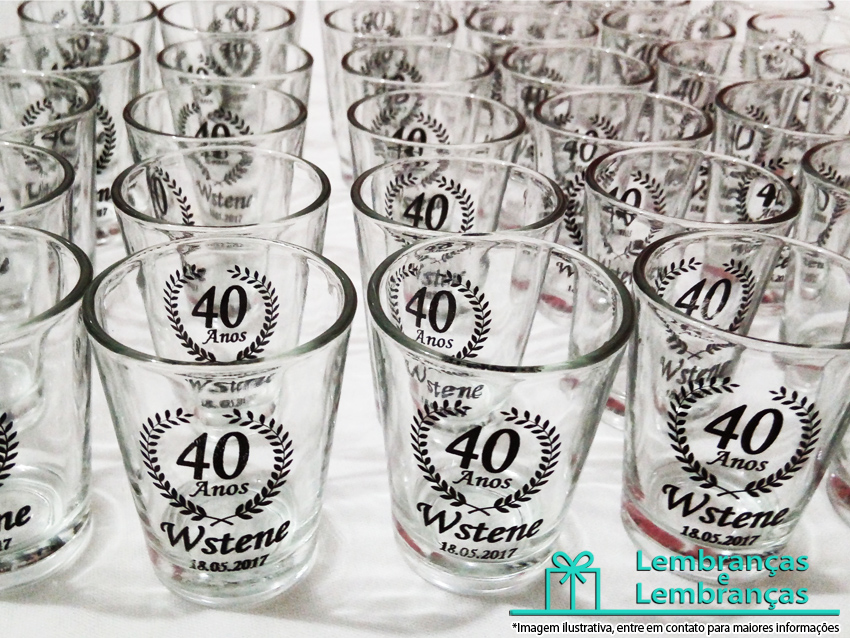 lembrancinha 40 anos: velas vs mini espumantes