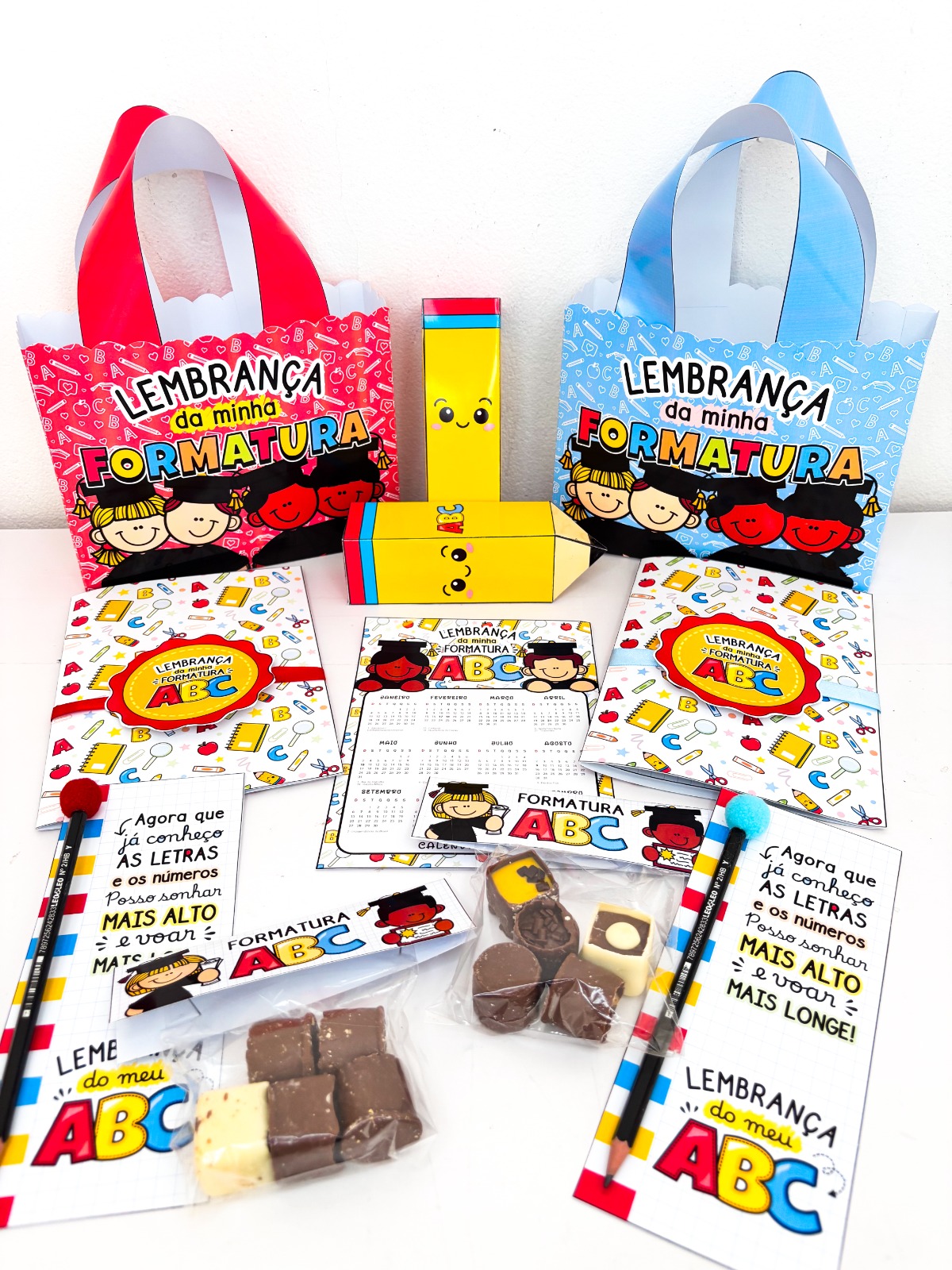 Os Melhores Kits Escolares para Presentear na Formatura ABC