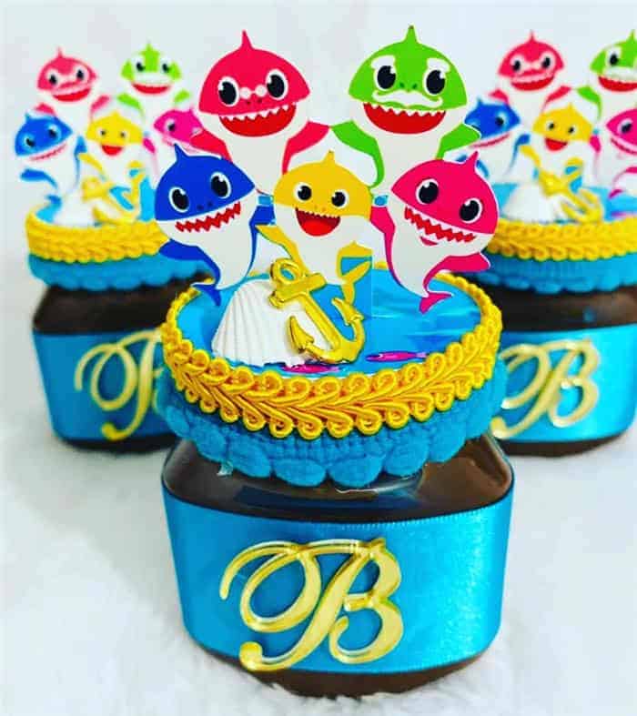 lembrancinha baby shark biscuit