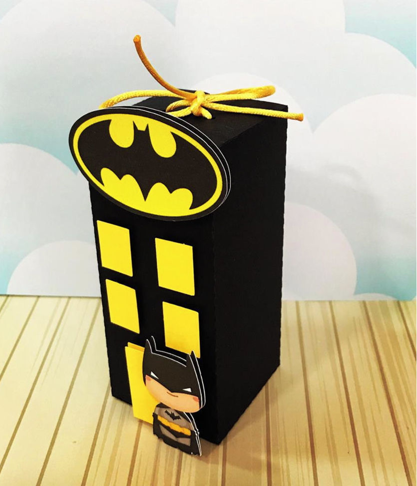 Guia Completo: Como Fazer Máscaras do Batman em EVA para Festas Infantis