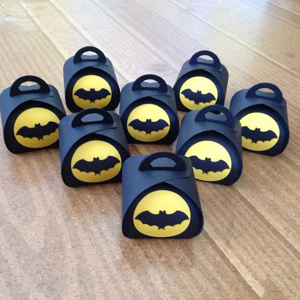 lembrancinha batman em eva