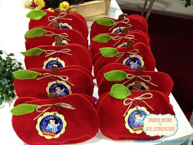 Técnicas Básicas de Costura em Feltro: Ponto Caseado e Dublagem