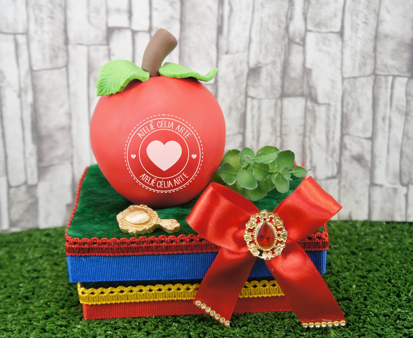 lembrancinha branca de neve luxo tema bosque
