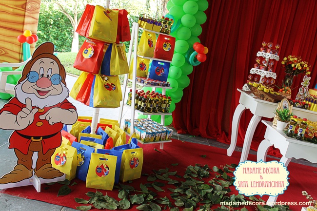 kit lembrancinha branca de neve luxo