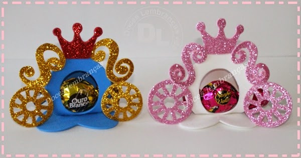 lembrancinha carruagem dourada