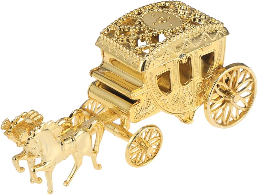 Carruagem Dourada com Cavalo: A Decoração Ideal para o Centro de Mesa da Sua Festa