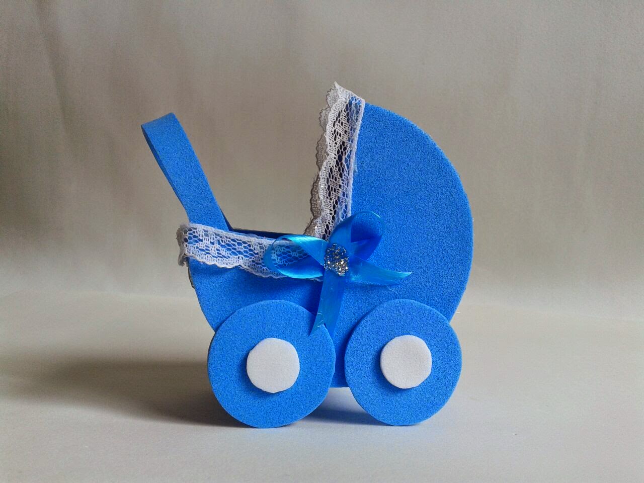 lembrancinha chá de bebê EVA carrinho