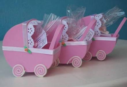 ideias de lembrancinha cha de bebe em eva de carrinho