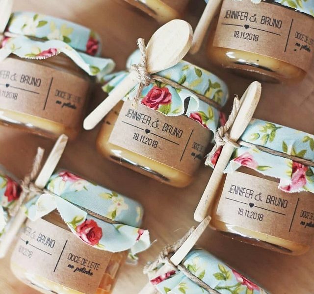 lembrancinha cha de cozinha colher de pau personalizada