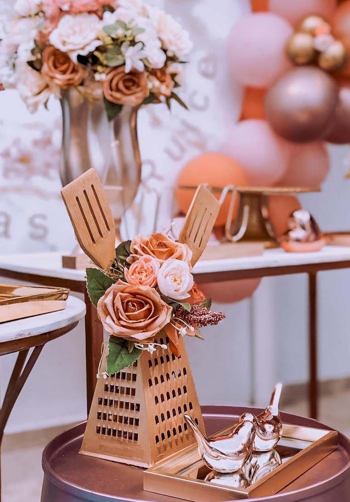 lembrancinha chá de panela com toque de luxo