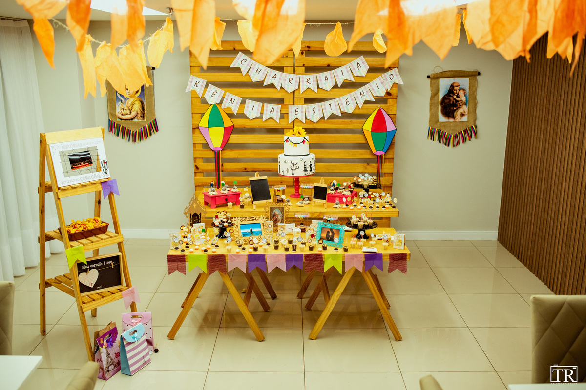 Chá Rifa Temático: Tudo o que Você Precisa Saber para o Seu Charraiá