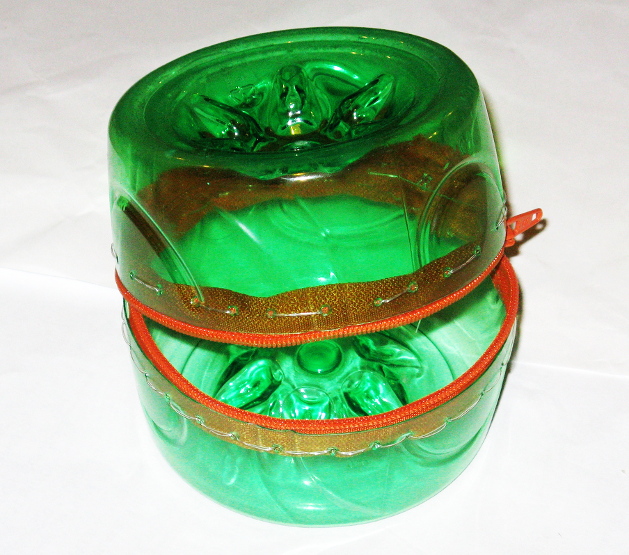 lembrancinha com garrafa pet