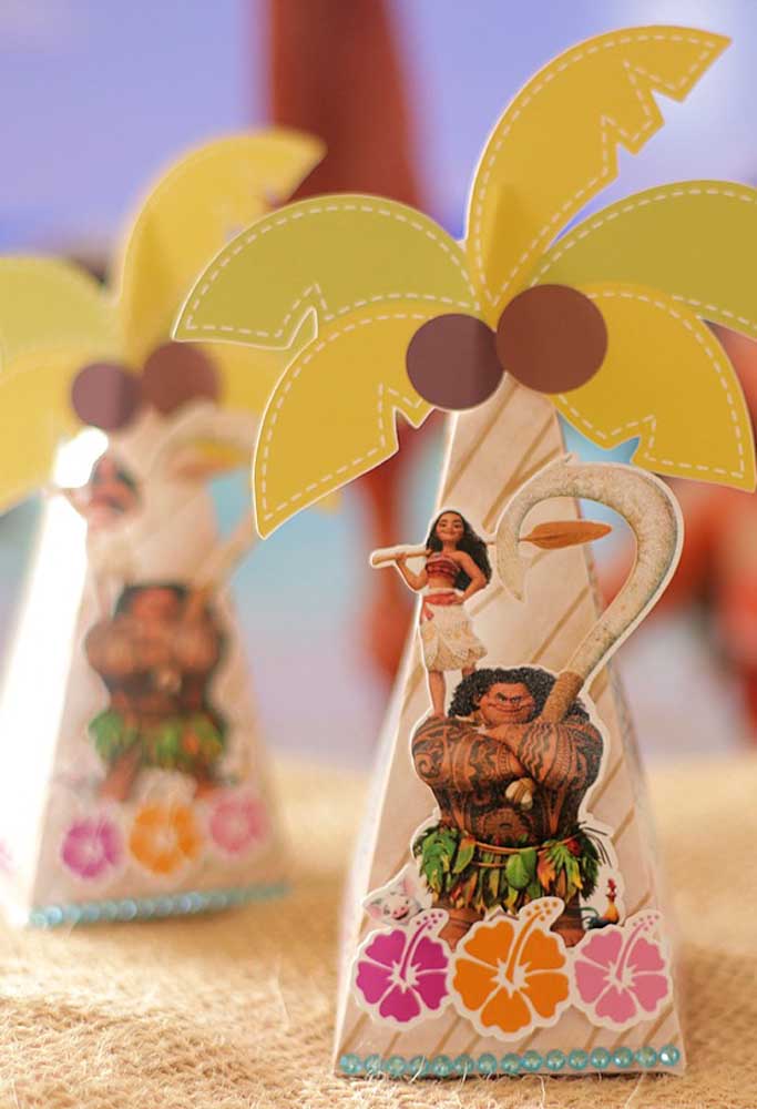 Além do Barquinho: Ideias Criativas de Centro de Mesa e Apliques da Moana em EVA