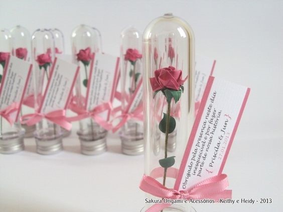 Lembrancinha 15 anos biscuit tema neon