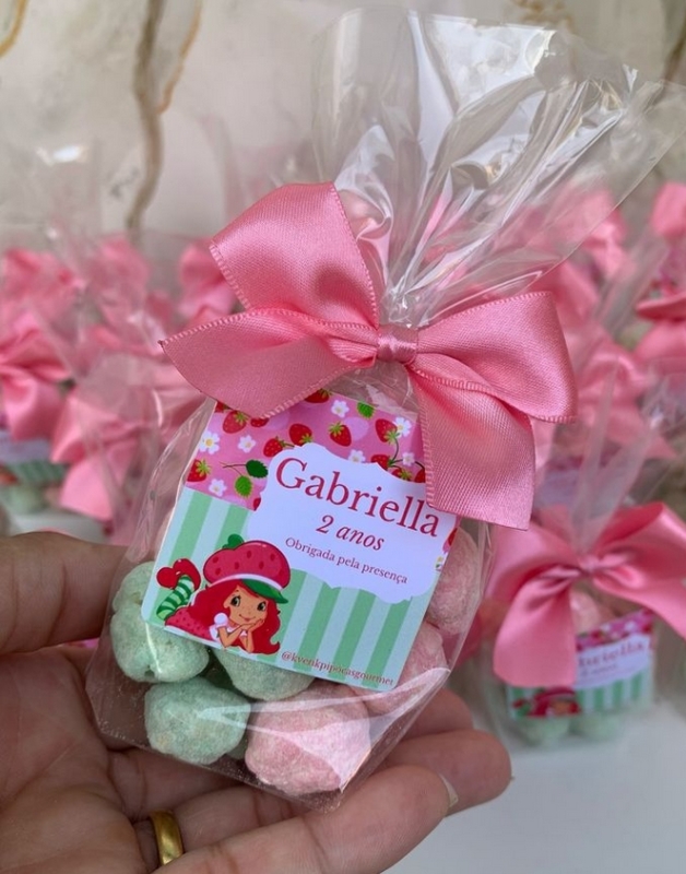 lembrancinha moranguinho para meninas