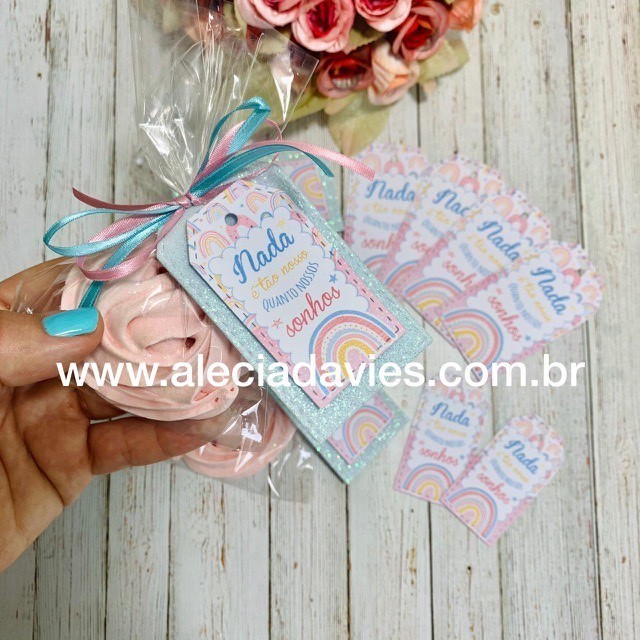 lembrancinha de arco iris