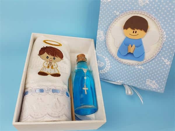 5 ideias de títulos para posts sobre lembrancinhas de batismo para padrinhos:
1. 10 Ideias de Lembrancinhas de Batismo que Seus Padrinhos Vão Amar
2. Kit Convite para Padrinhos: Como Criar uma Lembrancinha Inesquecível
3. Lembrancinhas Religiosas para Padrinhos: Significados e Inspirações
4. DIY: Crie Lembrancinhas de Batismo Únicas para os Padrinhos
5. Presentes Úteis e Criativos para Padrinhos de Batismo