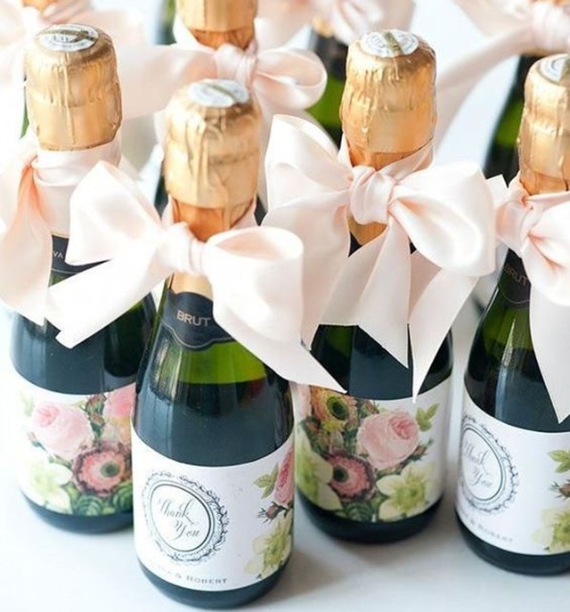 Itens Úteis e Personalizados para Lembrancinhas de Casamento Civil