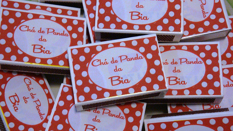 Passo a Passo: Como Fazer um Mini Avental para sua Lembrancinha de Chá de Panela