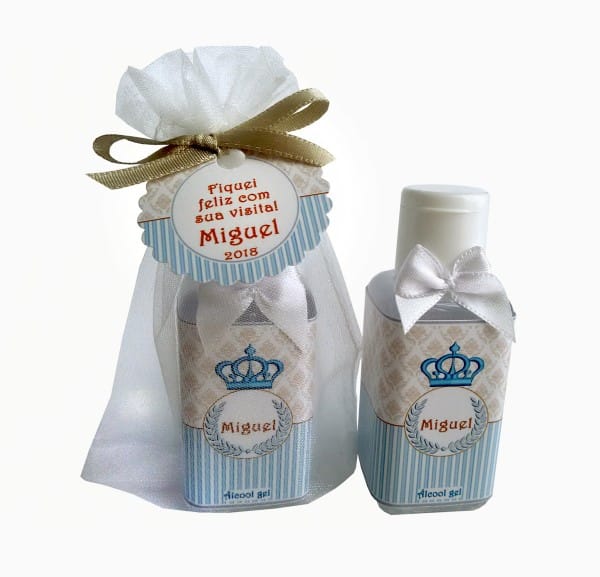 5 ideias de títulos para posts sobre lembrancinhas de maternidade com álcool em gel:
1. Álcool em Gel Personalizado: A Lembrancinha Perfeita para Maternidade
2. Kits de Álcool Gel para Maternidade: Opções Criativas e Úteis
3. Como Escolher a Fragrância Ideal para o Álcool em Gel da sua Lembrancinha
4. Tendências em Embalagens de Álcool Gel para Lembrancinhas de Bebê
5. Onde Comprar Álcool em Gel Personalizado para Maternidade: Guia Completo