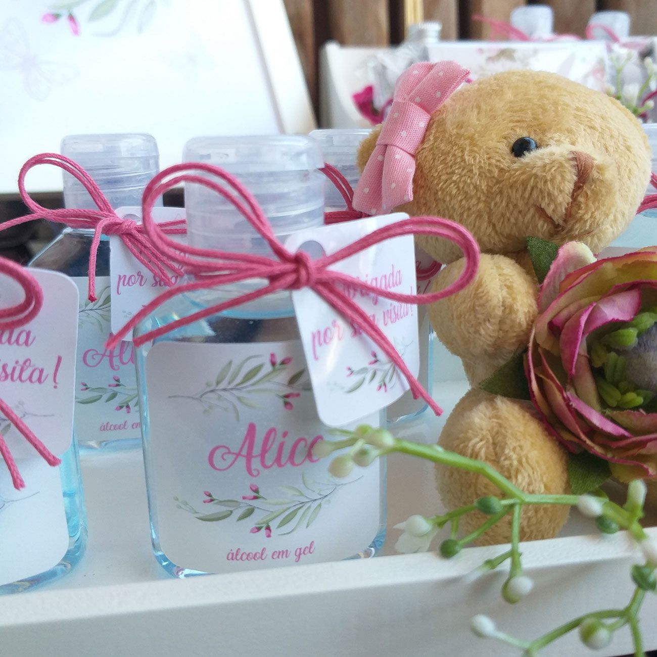 lembrancinha de maternidade álcool gel