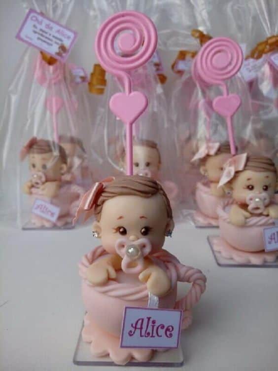 Lembrancinhas de Maternidade em Biscuit: Quanto Tempo de Antecedência para Encomendar?