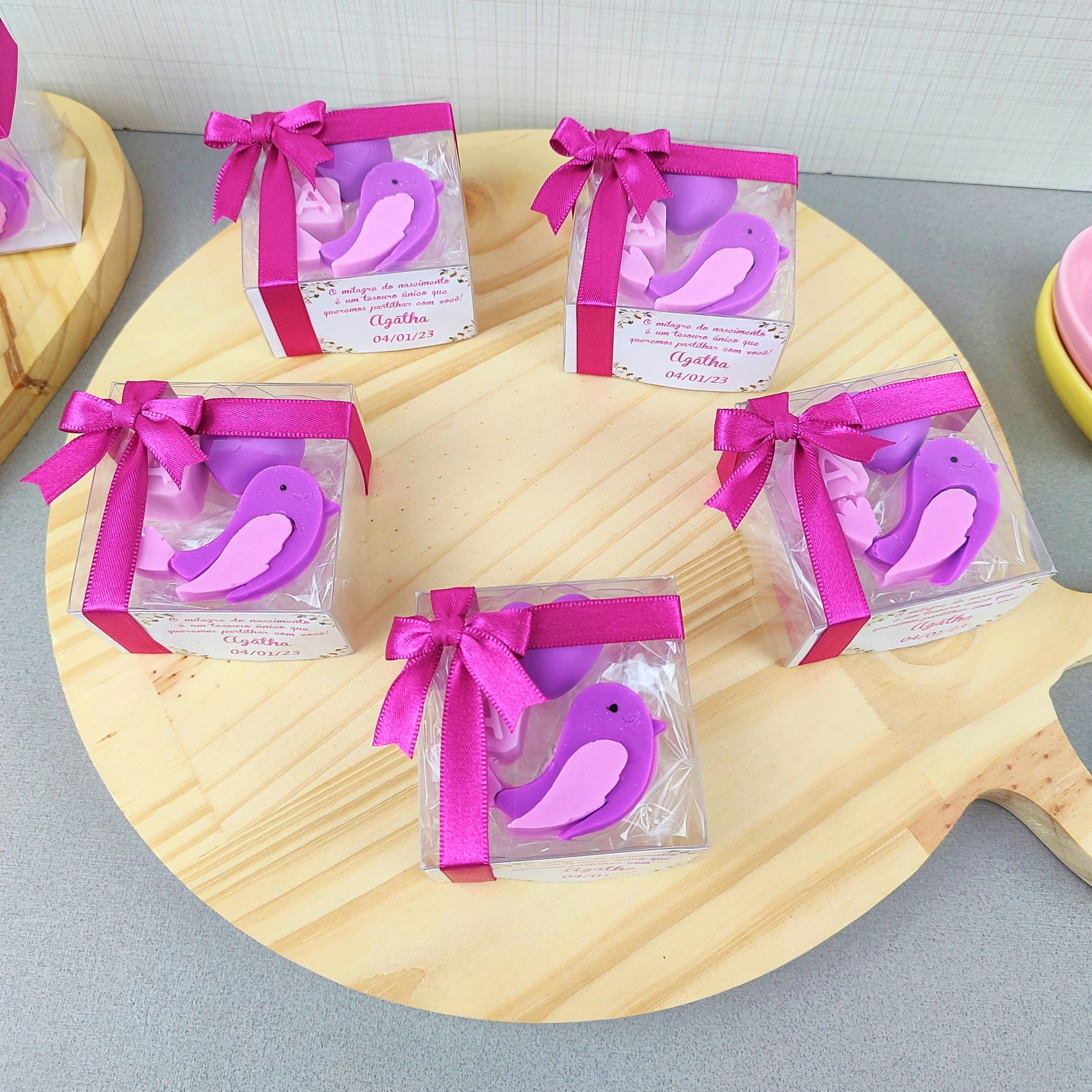 lembrancinhas de maternidade em EVA vs. feltro: qual escolher?