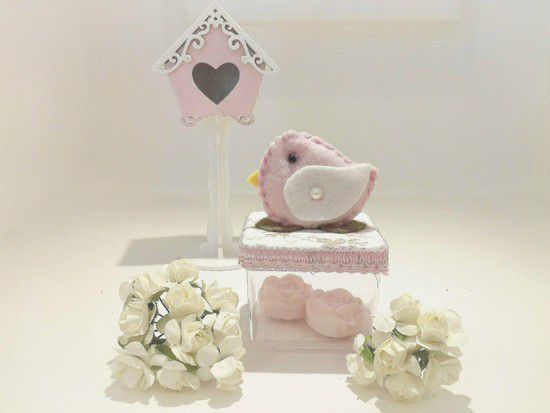 lembrancinha maternidade passarinho imã de geladeira com tag