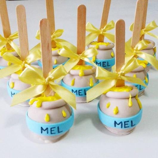 lembrancinha de mesa da abelhinha