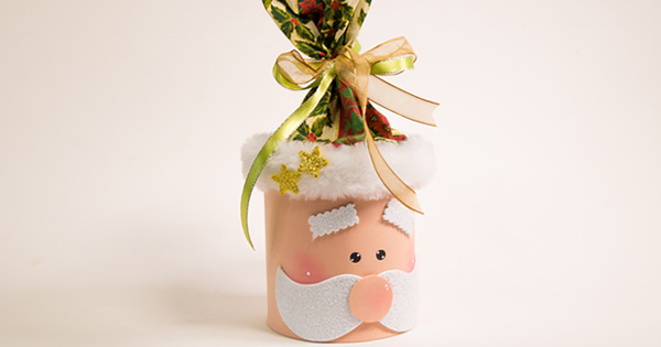 Guia Completo: Como Fazer Decupagem em Latas para o Natal