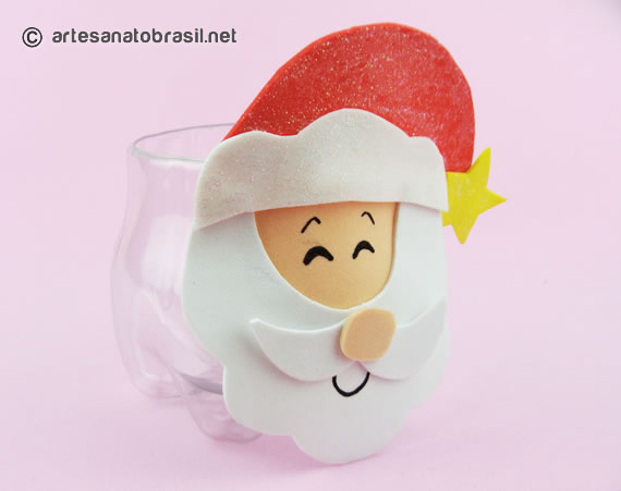 Como Fazer Lembrancinhas de Papai Noel com Garrafa PET e EVA