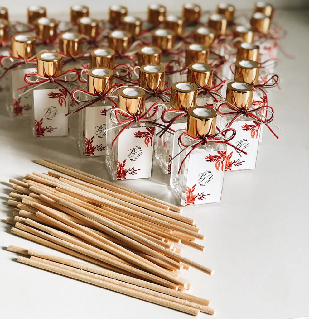 lembrancinhas de casamento DIY vs compradas prontas