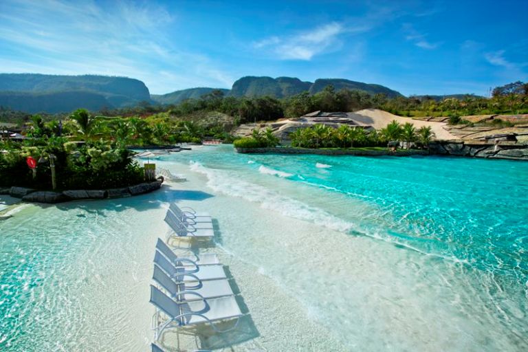 Baixa Temporada: O Segredo para uma Lua de Mel dos Sonhos com Até 50% de Desconto