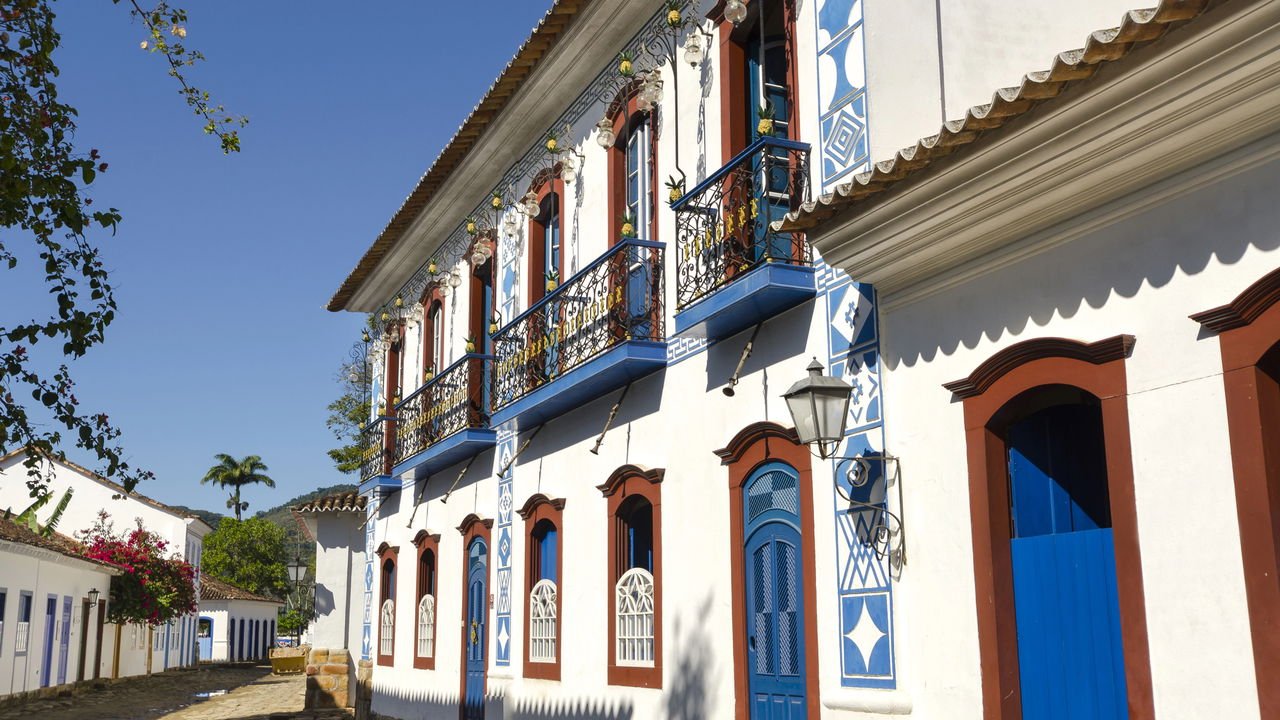 Guia Completo: Como Planejar uma Lua de Mel Inesquecível e Barata no Brasil