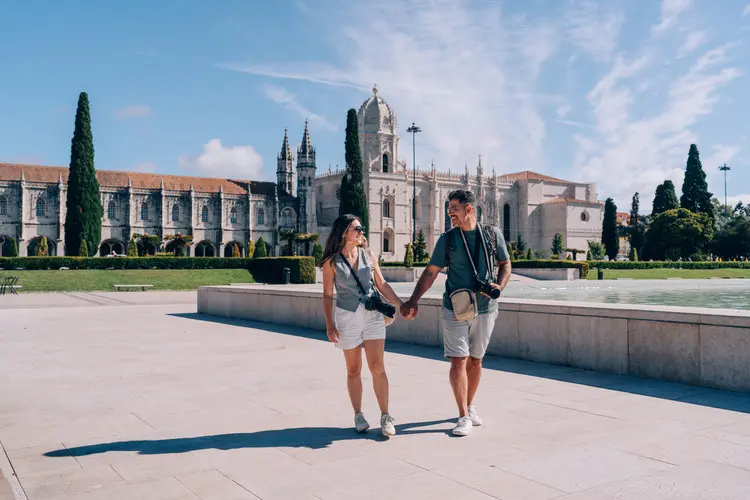 Descobrindo os Bairros Mais Charmosos de Lisboa para Casais