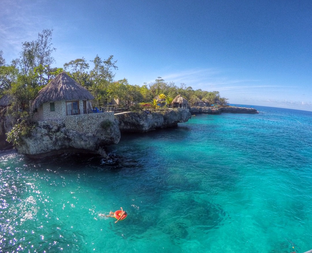 5 ideias de títulos:
1. Lua de Mel na Jamaica: Guia Completo de Destinos e Resorts
2. Os Melhores Resorts All-Inclusive para Lua de Mel na Jamaica
3. Planejando sua Lua de Mel na Jamaica: Dicas Essenciais
4. Negril vs. Montego Bay vs. Ocho Rios: Qual o Melhor Destino de Lua de Mel na Jamaica?
5. Experiências Românticas Inesquecíveis na Jamaica para Casais em Lua de Mel