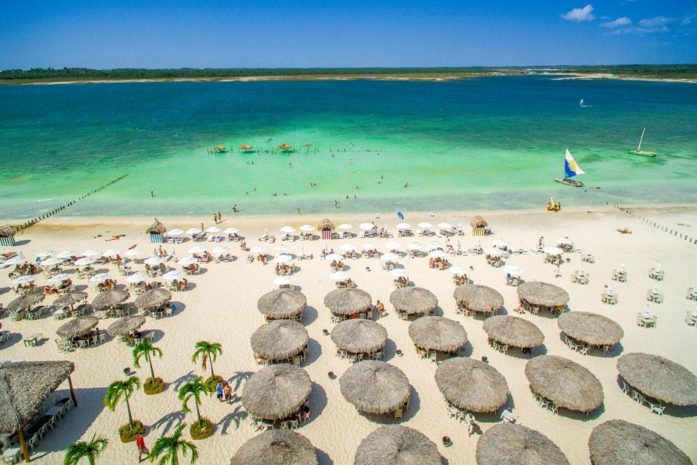 Arraial do Cabo: O Caribe Brasileiro para sua Lua de Mel Inesquecível